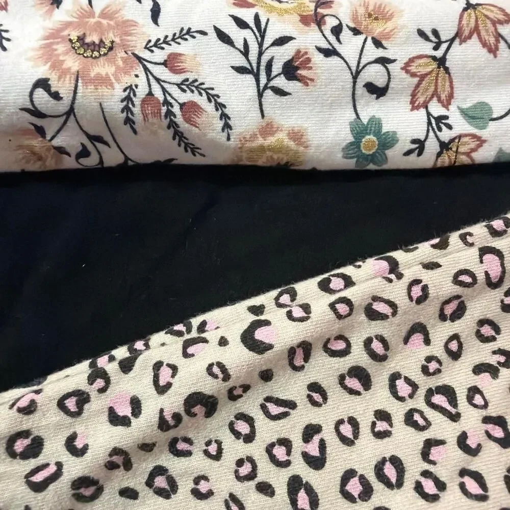 Carter-s baby girl bundle - Size 12months
